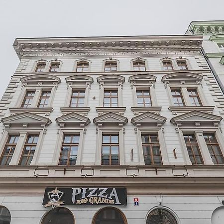 Carolina'S Yoga Apartment Hradec Králové 외부 사진