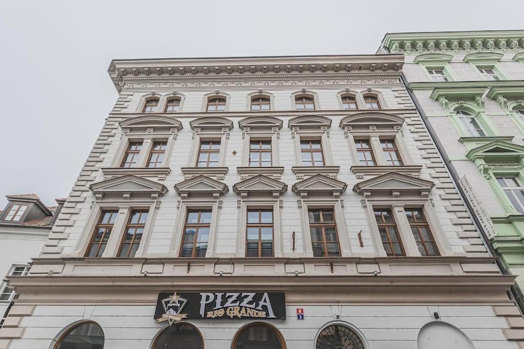 Carolina'S Yoga Apartment Hradec Králové 외부 사진