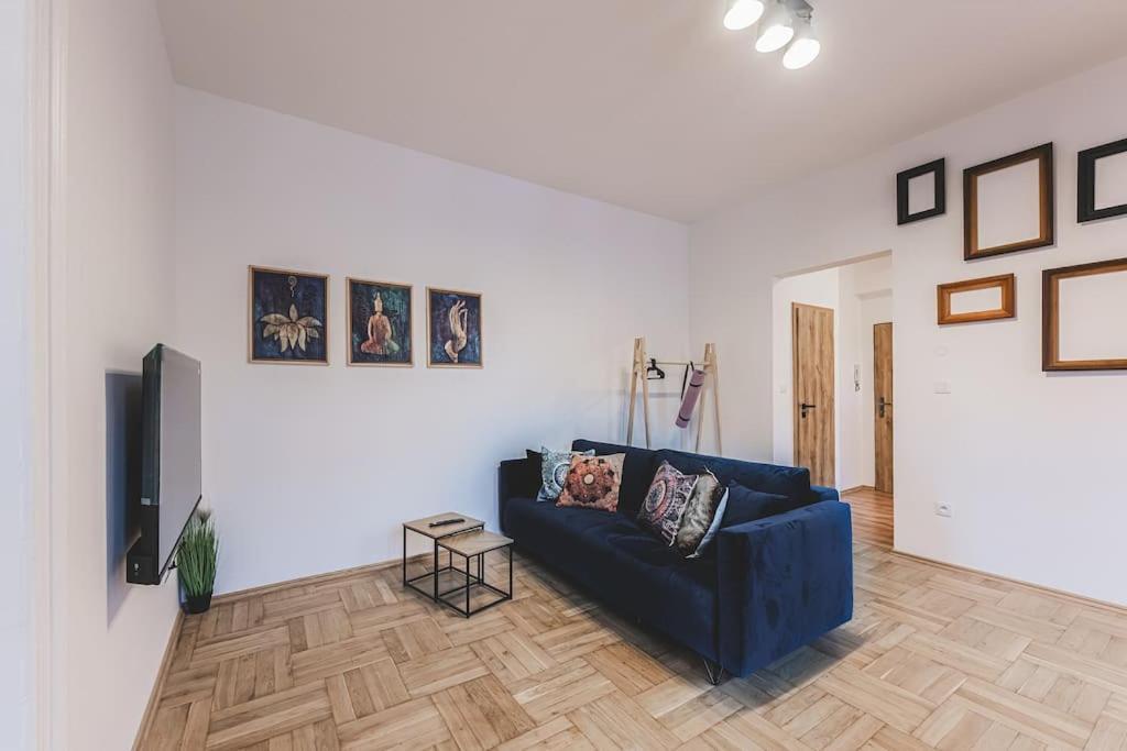 Carolina'S Yoga Apartment Hradec Králové 외부 사진